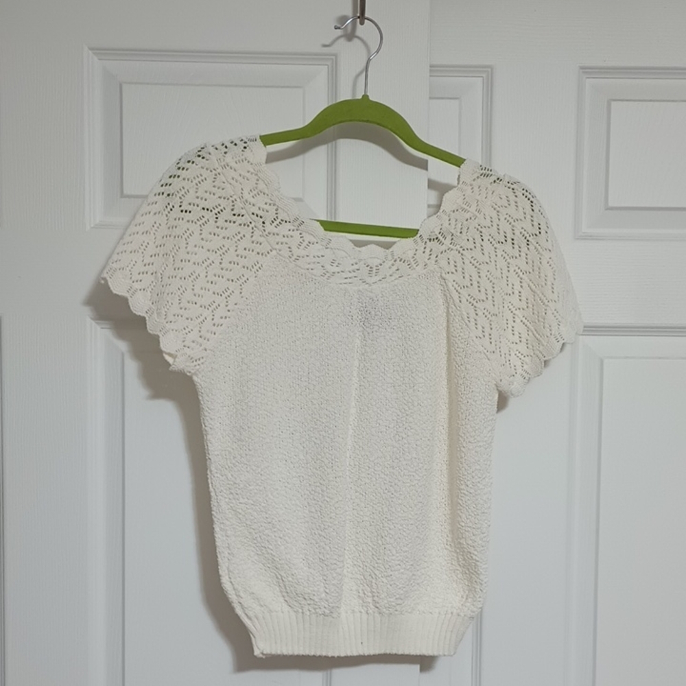 #44. Adele Elegant White Lace Women's Sweater. Size:Medium